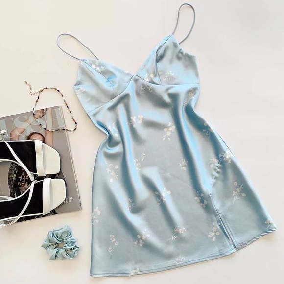 PRINCESS POLLY • Blue Floral Stargazing Mini Spaghetti Strap Dress - Picture 12 of 15
